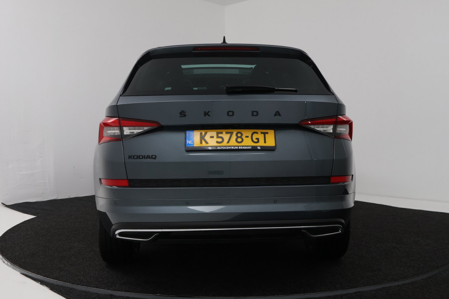 Škoda Kodiaq 1.5 TSI Sportline Business (PANORAMADAK, DIGITALE COCKPIT, STOEL/STUUR VERWARMING, ELEKTR STOELEN)