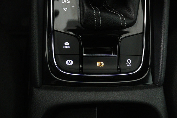Škoda Kodiaq 1.5 TSI Sportline Business (PANORAMADAK, DIGITALE COCKPIT, STOEL/STUUR VERWARMING, ELEKTR STOELEN)