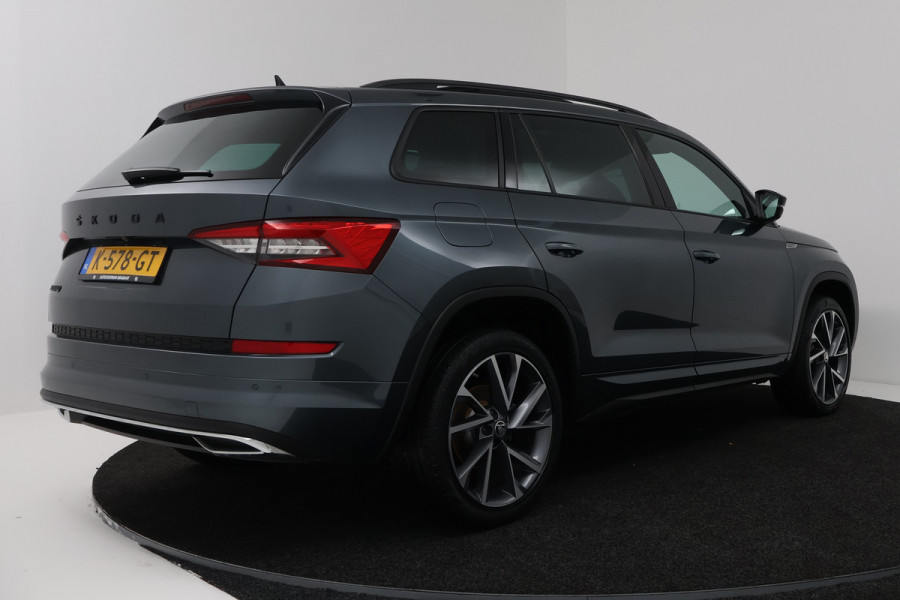 Škoda Kodiaq 1.5 TSI Sportline Business (PANORAMADAK, DIGITALE COCKPIT, STOEL/STUUR VERWARMING, ELEKTR STOELEN)