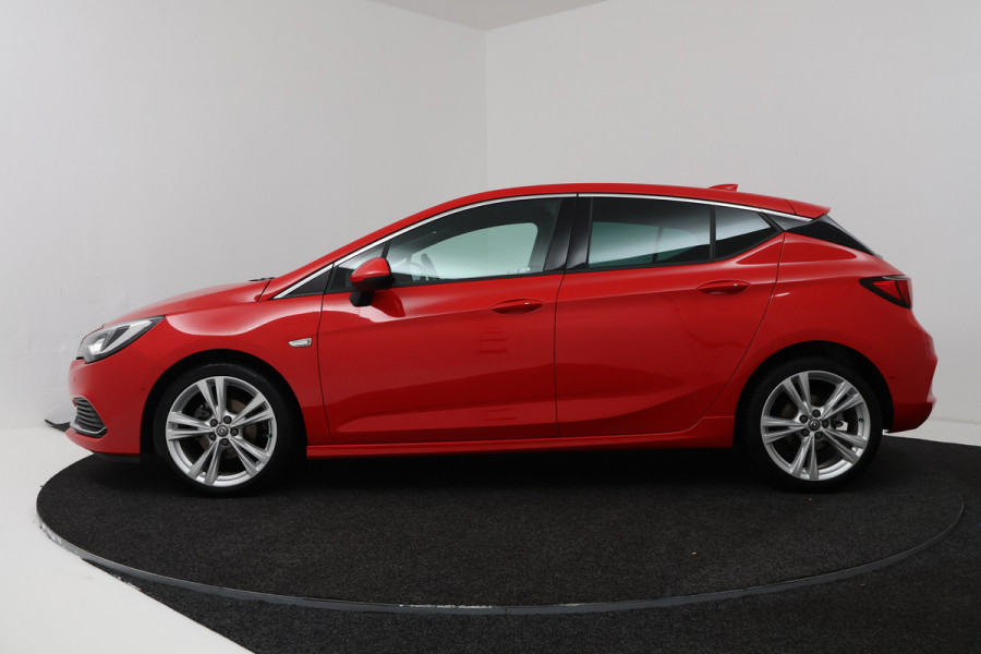 Opel Astra 1.4 Innovation (ACHTERUITRIJCAMERA, NAVIGATIE, PARKEERSENSOREN)