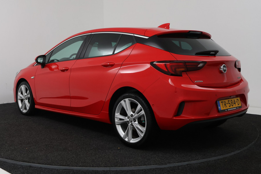 Opel Astra 1.4 Innovation (ACHTERUITRIJCAMERA, NAVIGATIE, PARKEERSENSOREN)