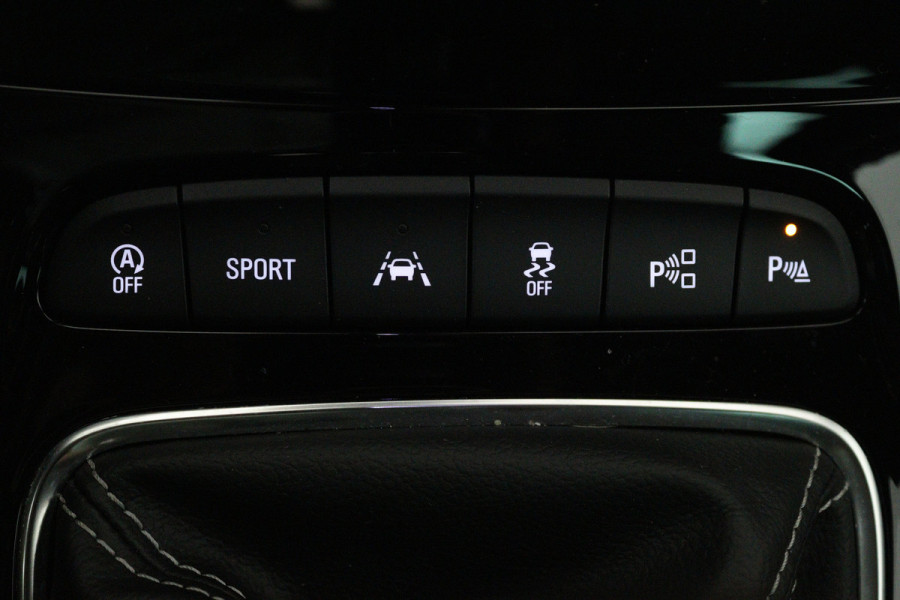 Opel Astra 1.4 Innovation (ACHTERUITRIJCAMERA, NAVIGATIE, PARKEERSENSOREN)