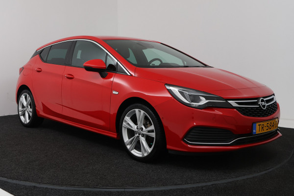 Opel Astra 1.4 Innovation (ACHTERUITRIJCAMERA, NAVIGATIE, PARKEERSENSOREN)