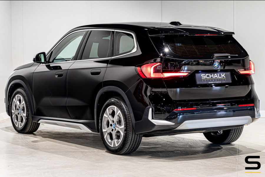 BMW iX1 XDrive30 Launch Edition 67 kWh|Camera|CarPlay|BTW|1e