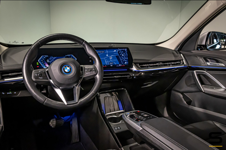 BMW iX1 XDrive30 Launch Edition 67 kWh|Camera|CarPlay|BTW|1e