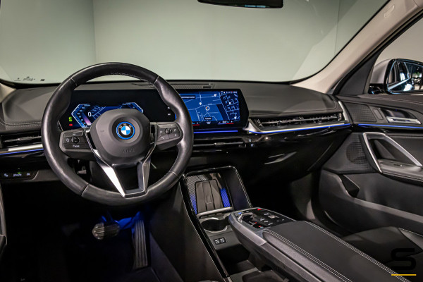BMW iX1 XDrive30 Launch Edition 67 kWh|Camera|CarPlay|BTW|1e