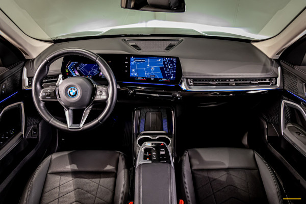 BMW iX1 XDrive30 Launch Edition 67 kWh|Camera|CarPlay|BTW|1e