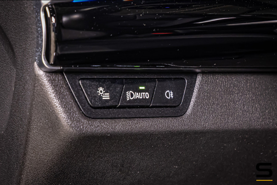 BMW iX1 XDrive30 Launch Edition 67 kWh|Camera|CarPlay|BTW|1e