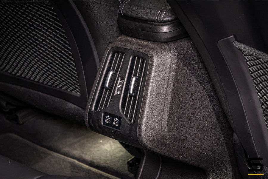 BMW iX1 XDrive30 Launch Edition 67 kWh|Camera|CarPlay|BTW|1e