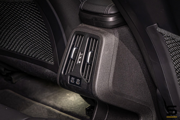 BMW iX1 XDrive30 Launch Edition 67 kWh|Camera|CarPlay|BTW|1e