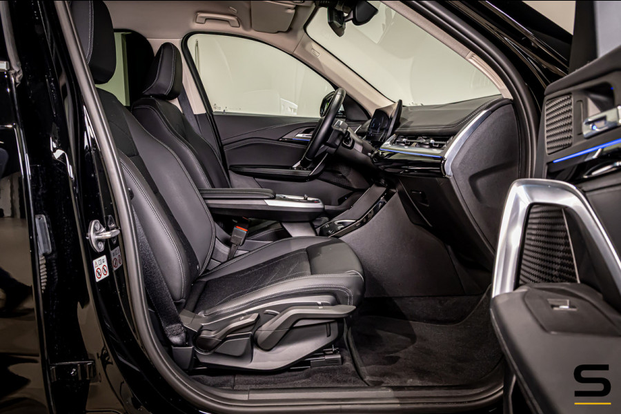 BMW iX1 XDrive30 Launch Edition 67 kWh|Camera|CarPlay|BTW|1e