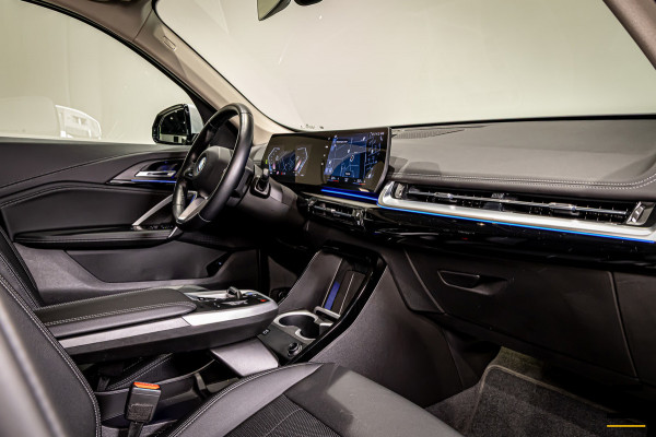 BMW iX1 XDrive30 Launch Edition 67 kWh|Camera|CarPlay|BTW|1e