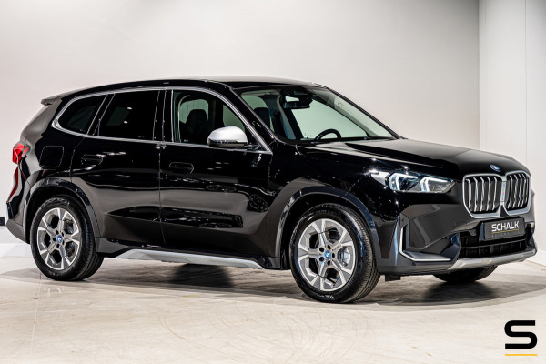 BMW iX1 XDrive30 Launch Edition 67 kWh|Camera|CarPlay|BTW|1e
