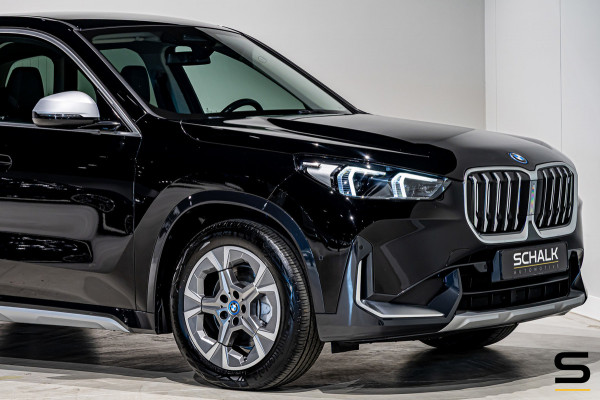 BMW iX1 XDrive30 Launch Edition 67 kWh|Camera|CarPlay|BTW|1e