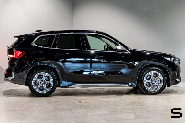 BMW iX1 XDrive30 Launch Edition 67 kWh|Camera|CarPlay|BTW|1e