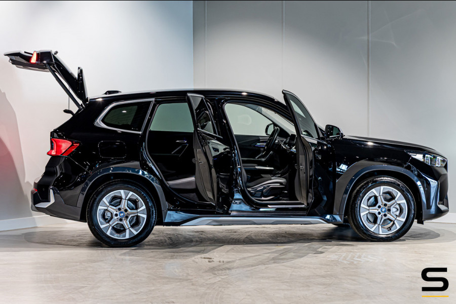 BMW iX1 XDrive30 Launch Edition 67 kWh|Camera|CarPlay|BTW|1e
