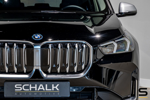 BMW iX1 XDrive30 Launch Edition 67 kWh|Camera|CarPlay|BTW|1e