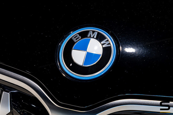 BMW iX1 XDrive30 Launch Edition 67 kWh|Camera|CarPlay|BTW|1e