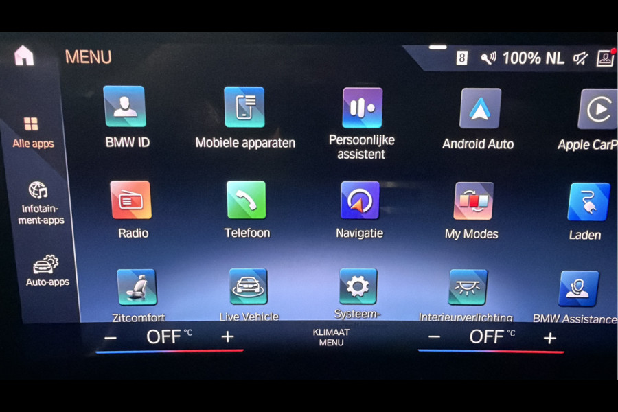 BMW X1 xDrive30e 327 PK Panoramadak / Leer / HUD / Trekhaak / 360 camera