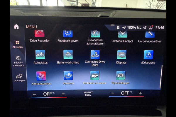 BMW X1 xDrive30e 327 PK Panoramadak / Leer / HUD / Trekhaak / 360 camera