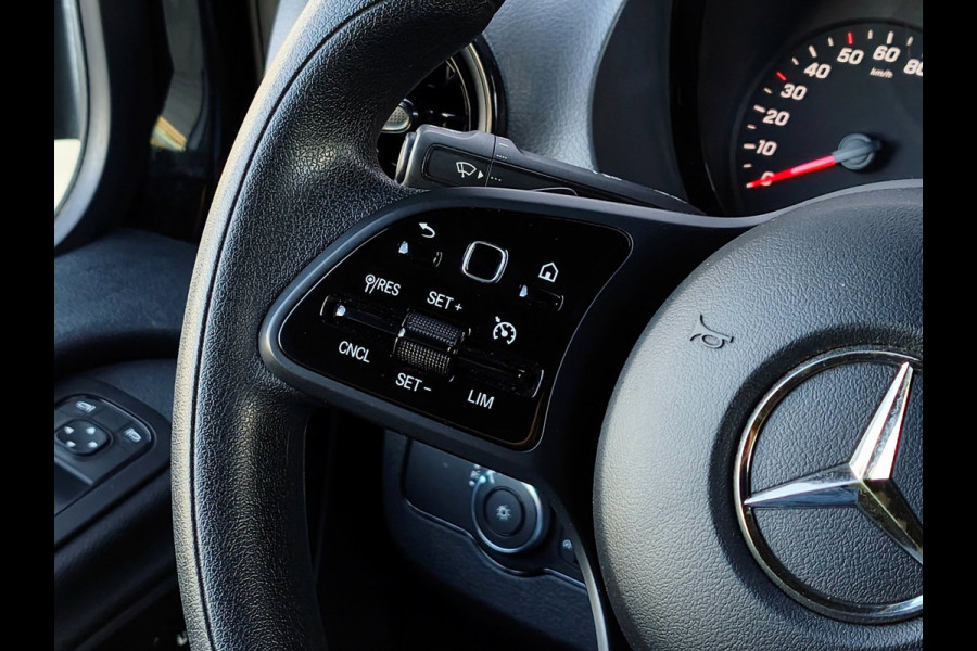 Mercedes-Benz Sprinter 316 RWD AUTOMAAT CRUISE CLIMA 2800KG TREKHAAK CAMERA STOELVERWARMING L2H2 BLACK EDITION