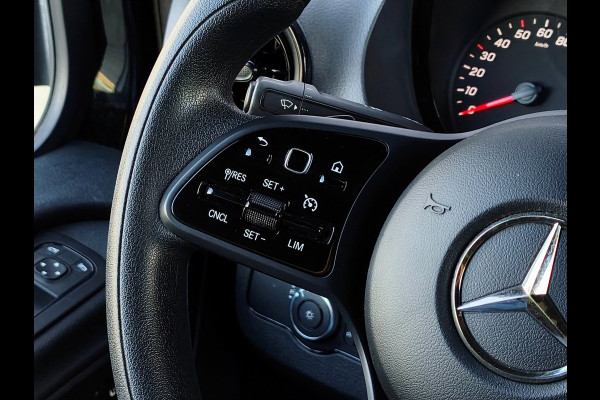 Mercedes-Benz Sprinter 316 RWD AUTOMAAT CRUISE CLIMA 2800KG TREKHAAK CAMERA STOELVERWARMING L2H2 BLACK EDITION