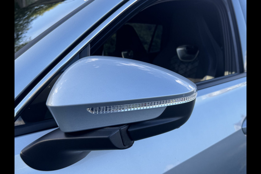 Volkswagen Tayron 1.5 eHybrid 272PK DSG R-LINE SPORT HARMAN-KARDON/360° CAMERA/TREKHAAK FABRIEKSGARANTIE TOT 2030
