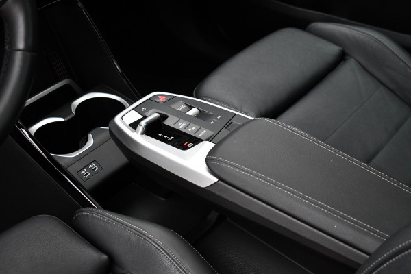 BMW iX1 xDrive30 M-Sport Pano ACC Trekh E-zetels HUD H/K Massage