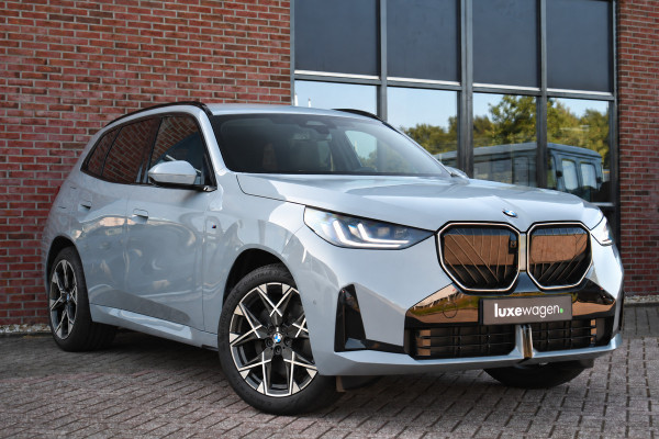 BMW X3 30e xDrive M-Sport ACC HUD 360 E-zetels Iconic-glow Brooklyngrau