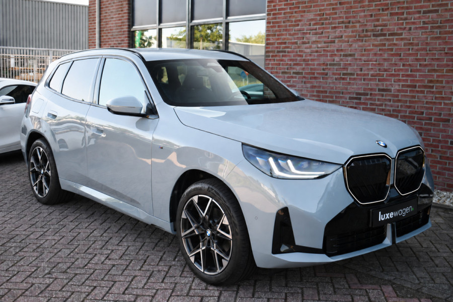 BMW X3 30e xDrive M-Sport ACC HUD 360 E-zetels Iconic-glow Brooklyngrau