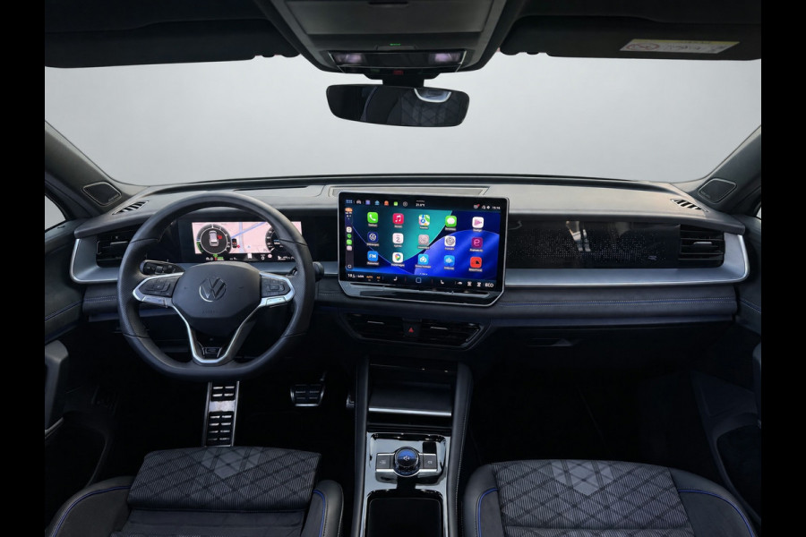 Volkswagen Tayron 1.5 eHybrid 272PK DSG R-LINE SPORT HARMAN-KARDON/360° CAMERA/TREKHAAK FABRIEKSGARANTIE TOT 2030