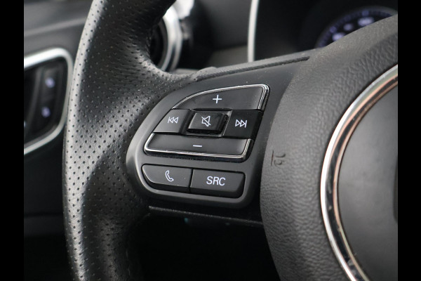 MG Mg Zs EV LUXURY 45 kWh + TREKHAAK | PANORAMA | JBL 95,1% SOH | LEDER | CAMERA | ADAPTIVE CRUISE | STOELVERWARMING