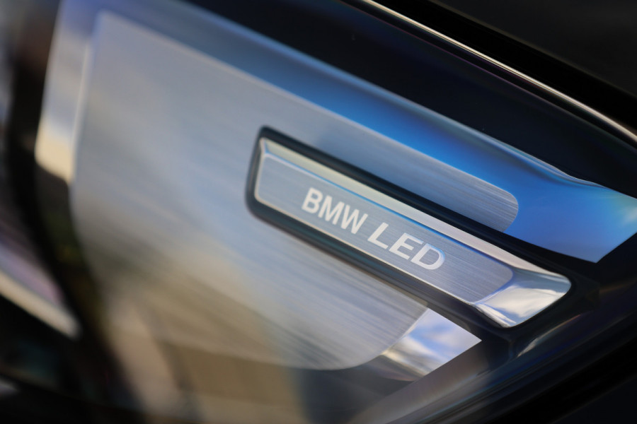 BMW X1 xDrive30e | M-SPORT | NAP! | PANO | H/K AUDIO | MEMORY | 20'' | KEYLESS | LED ADAPTIEF |