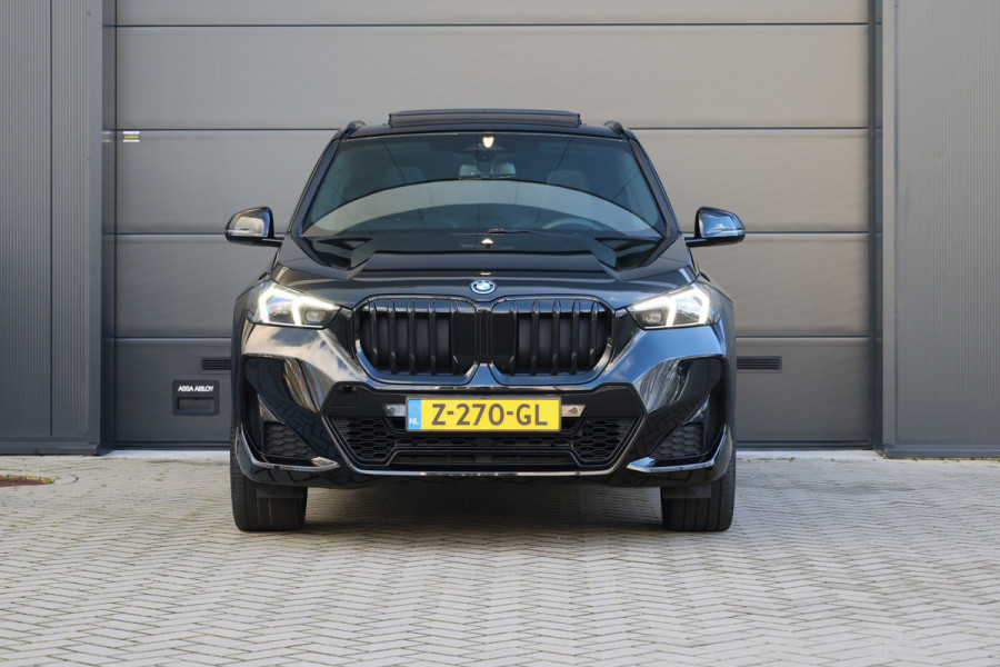 BMW X1 xDrive30e | M-SPORT | NAP! | PANO | H/K AUDIO | MEMORY | 20'' | KEYLESS | LED ADAPTIEF |