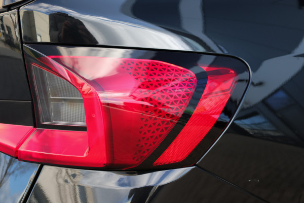 BMW X1 xDrive30e | M-SPORT | NAP! | PANO | H/K AUDIO | MEMORY | 20'' | KEYLESS | LED ADAPTIEF |