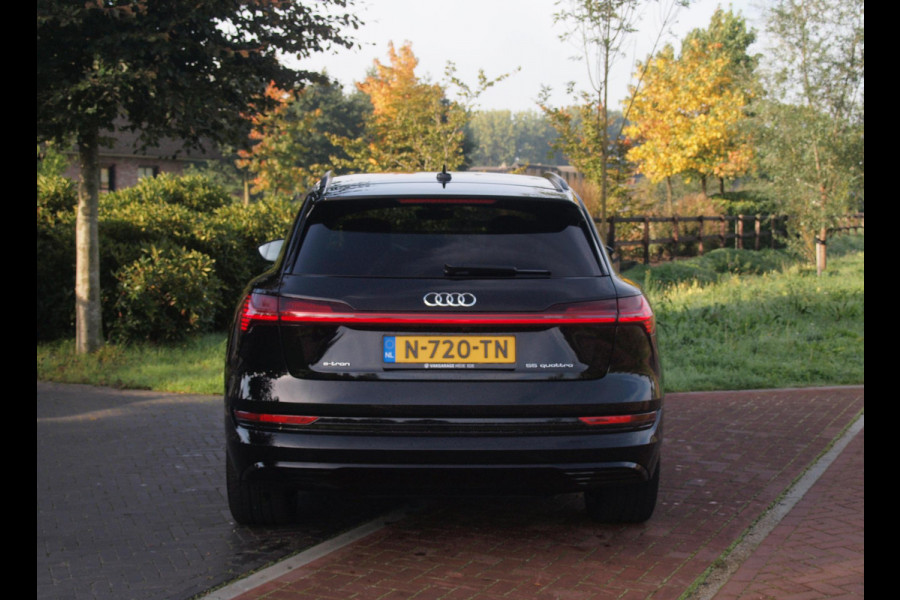 Audi e-tron 55 quattro Advanced edition Plus 95 kWh | Black Optic Pakket | Maxton Spoiler | Camera | Sfeerverlichting | NL-Auto |