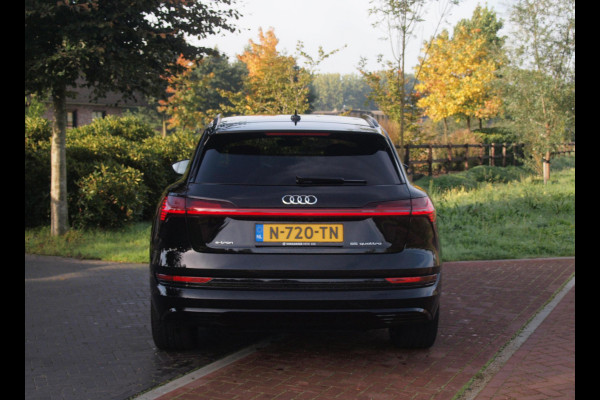 Audi e-tron 55 quattro Advanced edition Plus 95 kWh | Black Optic Pakket | Maxton Spoiler | Camera | Sfeerverlichting | NL-Auto |