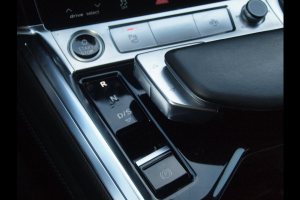 Audi e-tron 55 quattro Advanced edition Plus 95 kWh | Black Optic Pakket | Maxton Spoiler | Camera | Sfeerverlichting | NL-Auto |