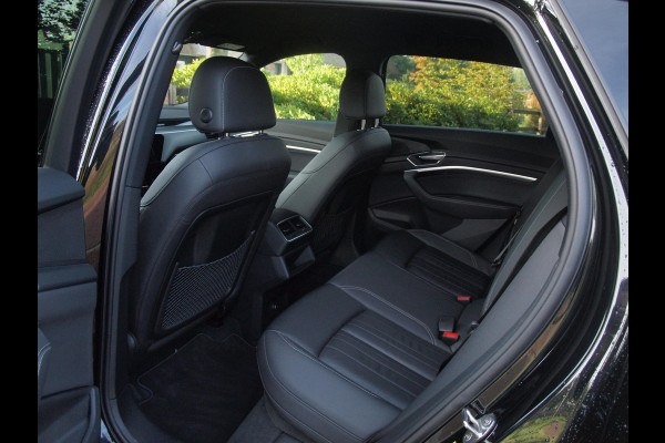 Audi e-tron 55 quattro Advanced edition Plus 95 kWh | Black Optic Pakket | Maxton Spoiler | Camera | Sfeerverlichting | NL-Auto |