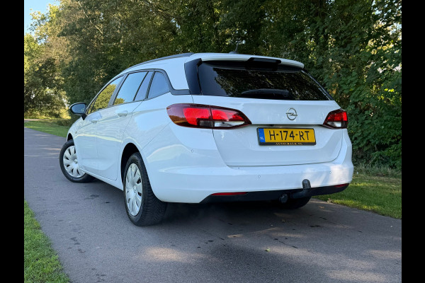 Opel Astra Sports Tourer 1.2 Business Edition | Cruise control + Navi + NAP Nu € 6.950,- !!!