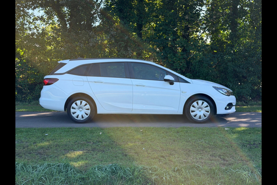 Opel Astra Sports Tourer 1.2 Business Edition | Cruise control + Navi + NAP Nu € 6.950,- !!!