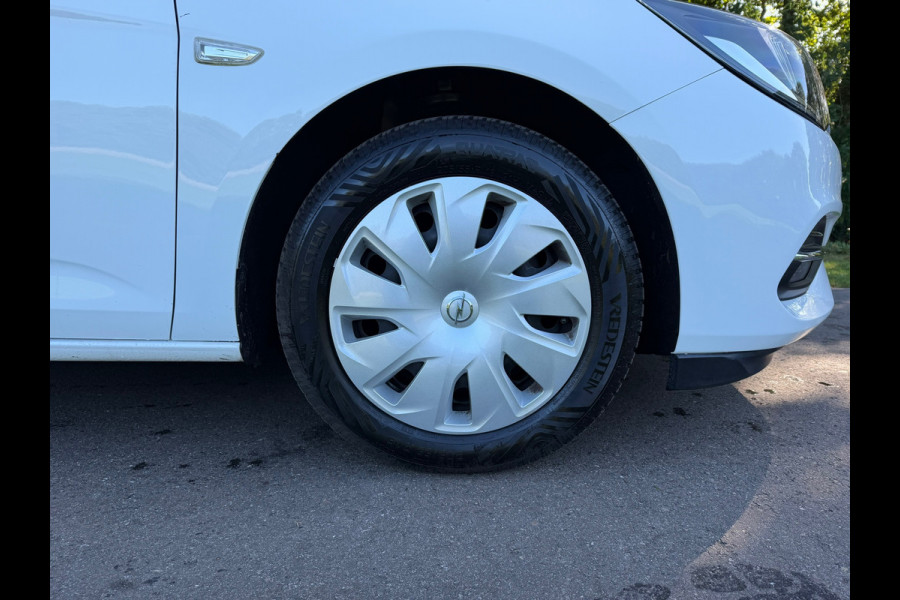 Opel Astra Sports Tourer 1.2 Business Edition | Cruise control + Navi + NAP Nu € 6.950,- !!!