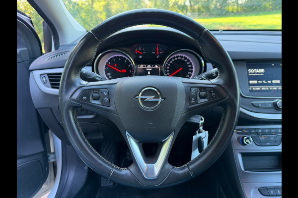 Opel Astra Sports Tourer 1.2 Business Edition | Cruise control + Navi + NAP Nu € 6.950,- !!!