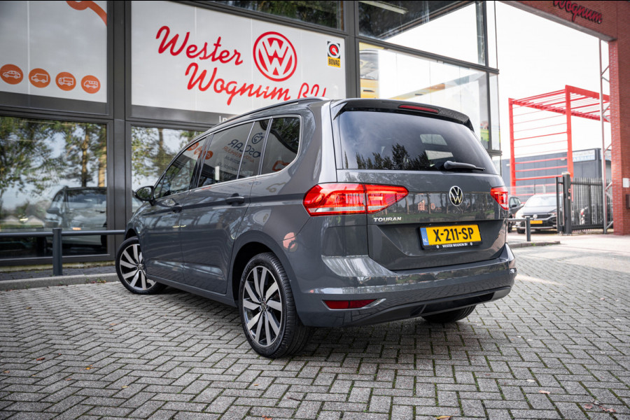 Volkswagen Touran 1.5 TSI Highline 7p | Autom. | PDC | Cruise | Trekhaak | LMV | Climate |