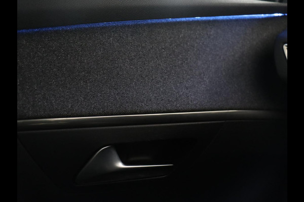 Peugeot 3008 1.6 HYbrid 225 Allure Pack Business | SOH 98.4% | Half Leder | Dodehoek detectie | Sfeerverlichting | Virtual Dashboard | Carplay | Climate control | Cruise control |