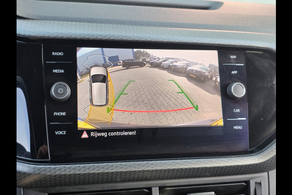 Volkswagen T-Cross 1.0 TSI R-Line | CAMERA | ADAPTIVE | CARPLAY | CLIMA | 18 INCH | KEYLESS