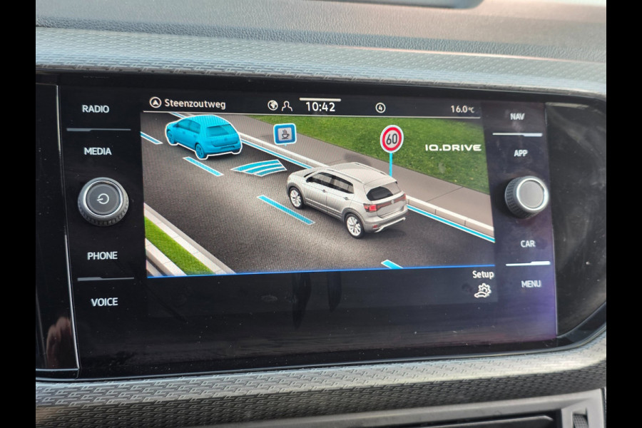 Volkswagen T-Cross 1.0 TSI R-Line | CAMERA | ADAPTIVE | CARPLAY | CLIMA | 18 INCH | KEYLESS