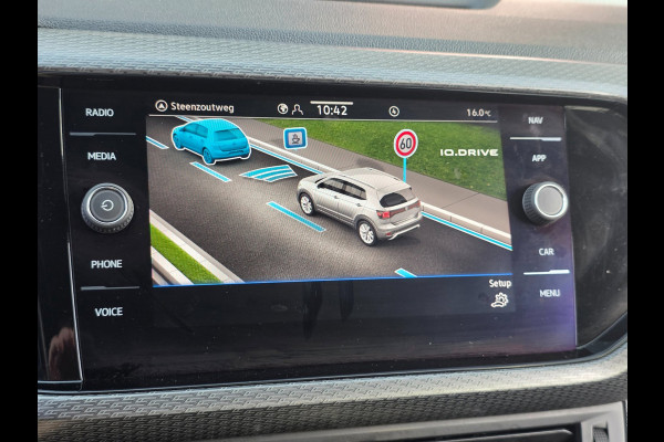 Volkswagen T-Cross 1.0 TSI R-Line | CAMERA | ADAPTIVE | CARPLAY | CLIMA | 18 INCH | KEYLESS