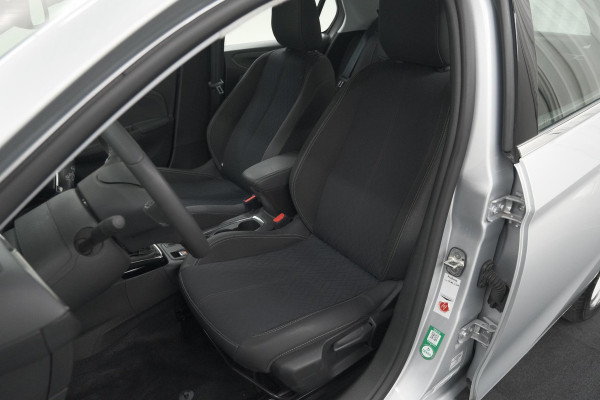 Opel Corsa Turbo 100 Level 3 | Stoelverwarming | Navigatie | Parkeersensoren | Apple Carplay
