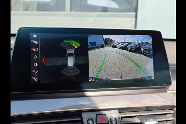 BMW X1 SDrive20i Business Edition Plus | PANO | LEDER | TREKHAAK | NAP | 1E EIGENAAR